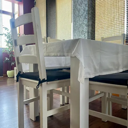 Piso En Sitio Tranquilo Zona Del Aeropuerto De Vgo *