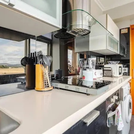 Piso En Sitio Tranquilo Zona Del Aeropuerto De Vgo Apartman *