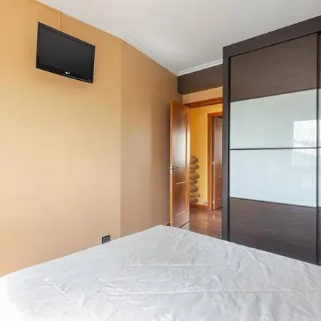 Piso En Sitio Tranquilo Zona Del Aeropuerto De Vgo * Vigo