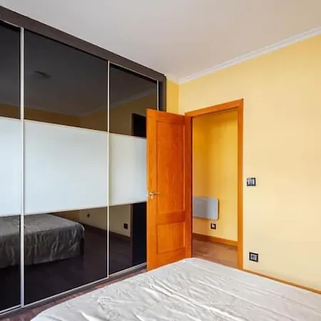 Piso En Sitio Tranquilo Zona Del Aeropuerto De Vgo * Vigo